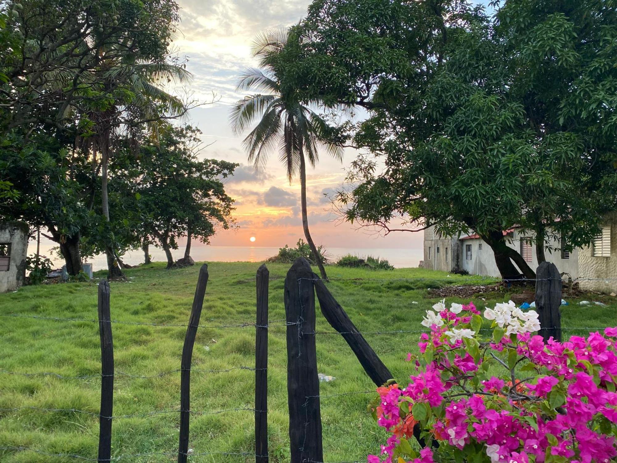 Elegante Apartamento A 100 Mts La Playa De Los Minos Rsj Río San Juan Eksteriør billede